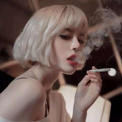 女生酷到掉渣的头像